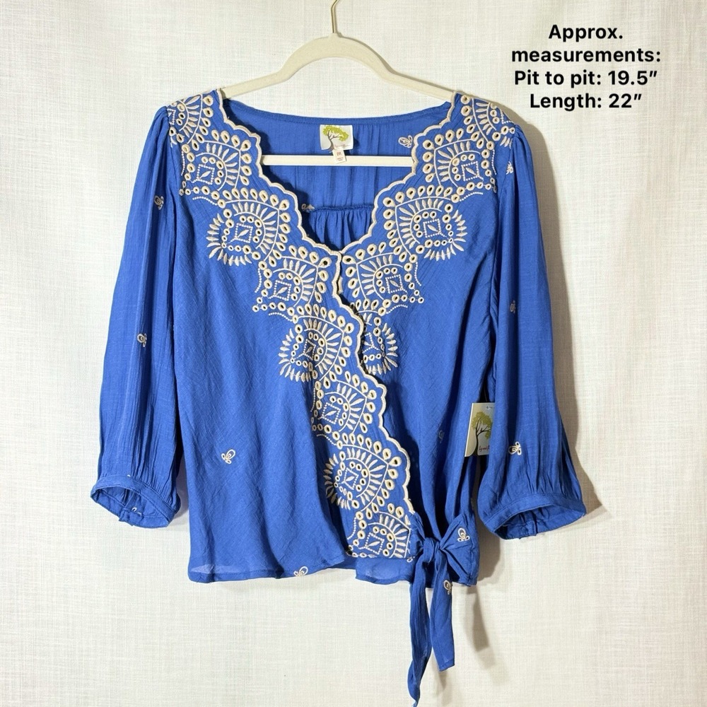 Fig & Flower Blue Embroidered Wrap Top Medium